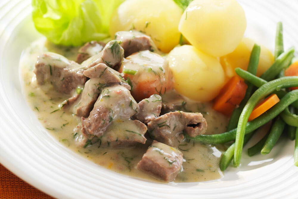 Dillkött med potatis och grönsaker